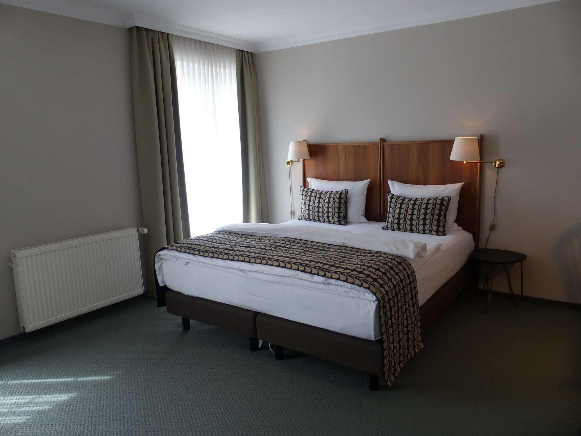 Prinz Myshkin Parkhotel 3* München