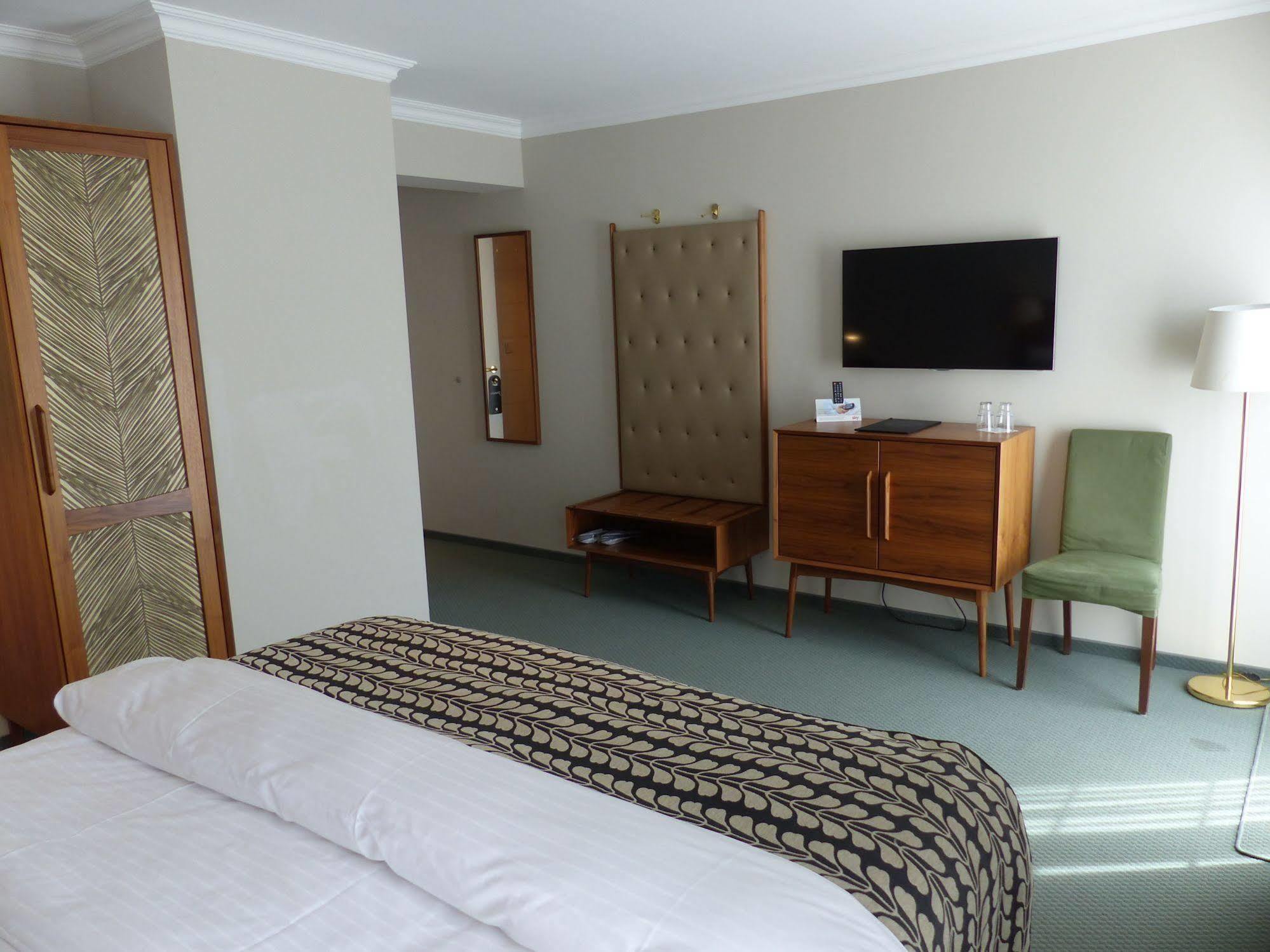 Parkhotel Obermenzing 3*