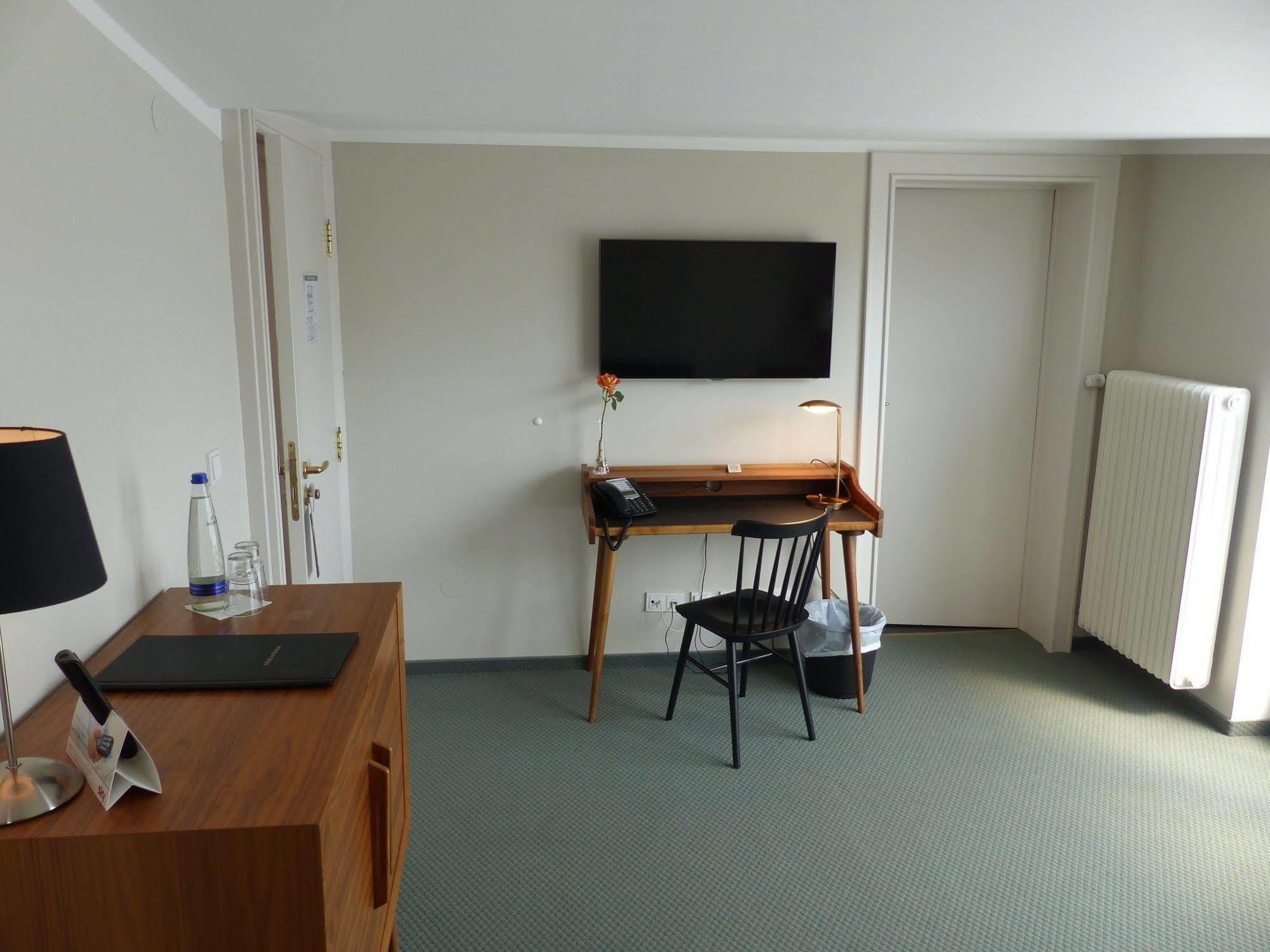 Hotel Parkhotel Obermenzing 3*